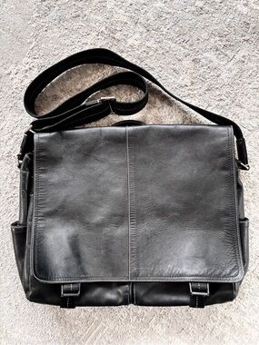 Coach Black Leather Messenger Laptop Bag